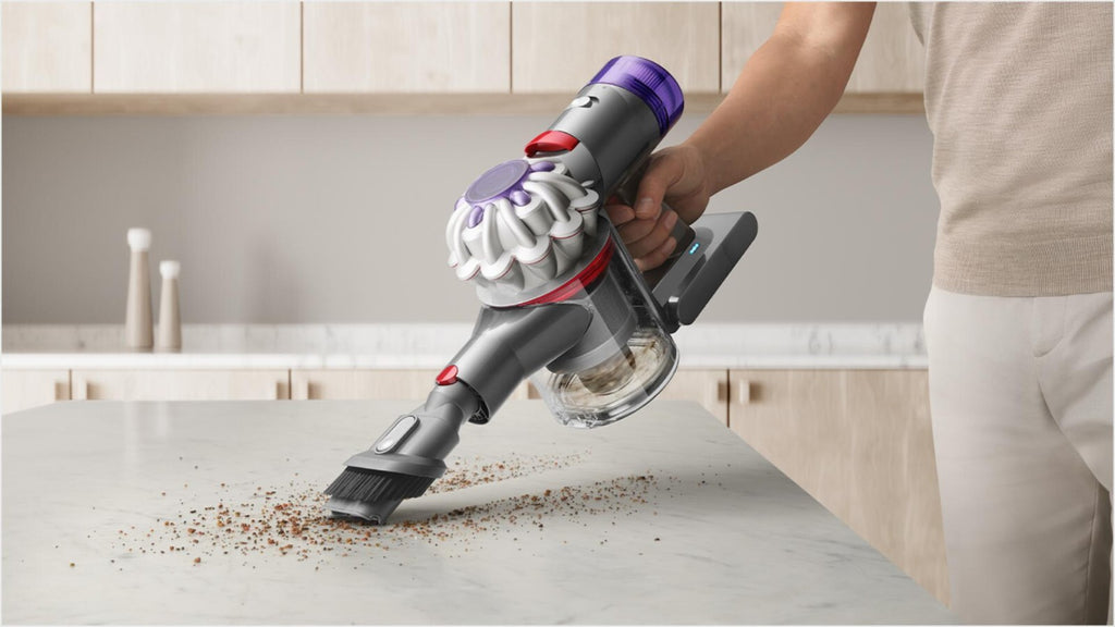 NEW Dyson V8 SV25 Truck + Car +Boat HEPA Cordless Handheld Vacuum Cleaner